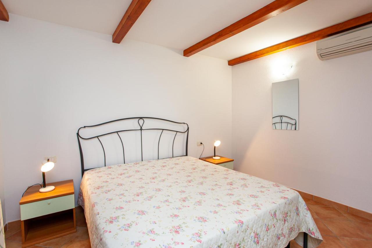 Appartamento Sole Mare Citai San Teodoro  Exterior foto